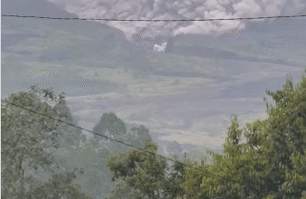 Gunung Semeru Erupsi, Kolom Abu Capai 2.000 Meter dan Awan Panas Meluncur 7 Kilometer