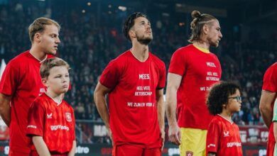 FC Twente Persembahkan Dukungan Emosional untuk Mees Hilgers