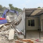 pungli di lapas - Ketua KPK Setyo Budiyanto saat memberikan keterangan pers mengenai sinergi penegakan hukum dalam memberantas praktik pungutan liar di lingkungan lembaga pemasyarakatan.