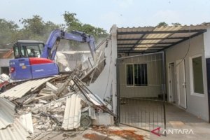 pungli di lapas - Ketua KPK Setyo Budiyanto saat memberikan keterangan pers mengenai sinergi penegakan hukum dalam memberantas praktik pungutan liar di lingkungan lembaga pemasyarakatan.
