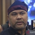 rehabilitasi narkoba Balikpapan - Personel Direktorat Reserse Narkoba Polda Kaltim saat memberikan penjelasan mengenai pentingnya langkah rehabilitasi bagi pengguna narkotika dalam Operasi Sarang Narkoba di Balikpapan.