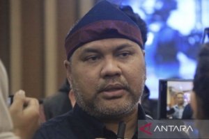 rehabilitasi narkoba Balikpapan - Personel Direktorat Reserse Narkoba Polda Kaltim saat memberikan penjelasan mengenai pentingnya langkah rehabilitasi bagi pengguna narkotika dalam Operasi Sarang Narkoba di Balikpapan.