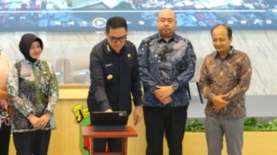 Wali Kota Samarinda, Andi Harun saat peluncuran Platform SADAR di Ruang Arutalla Bapperida Samarinda, Kamis (8/10/2026) siang.