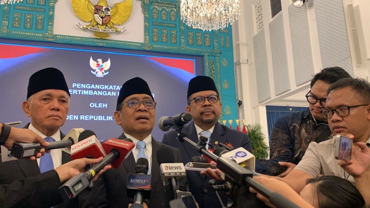 Wantimpres Prabowo Subianto - Ketua Wantimpres Pratikno saat memberikan keterangan pers mengenai peran strategis dewan pertimbangan dalam mendukung pemerintahan Presiden Prabowo Subianto.